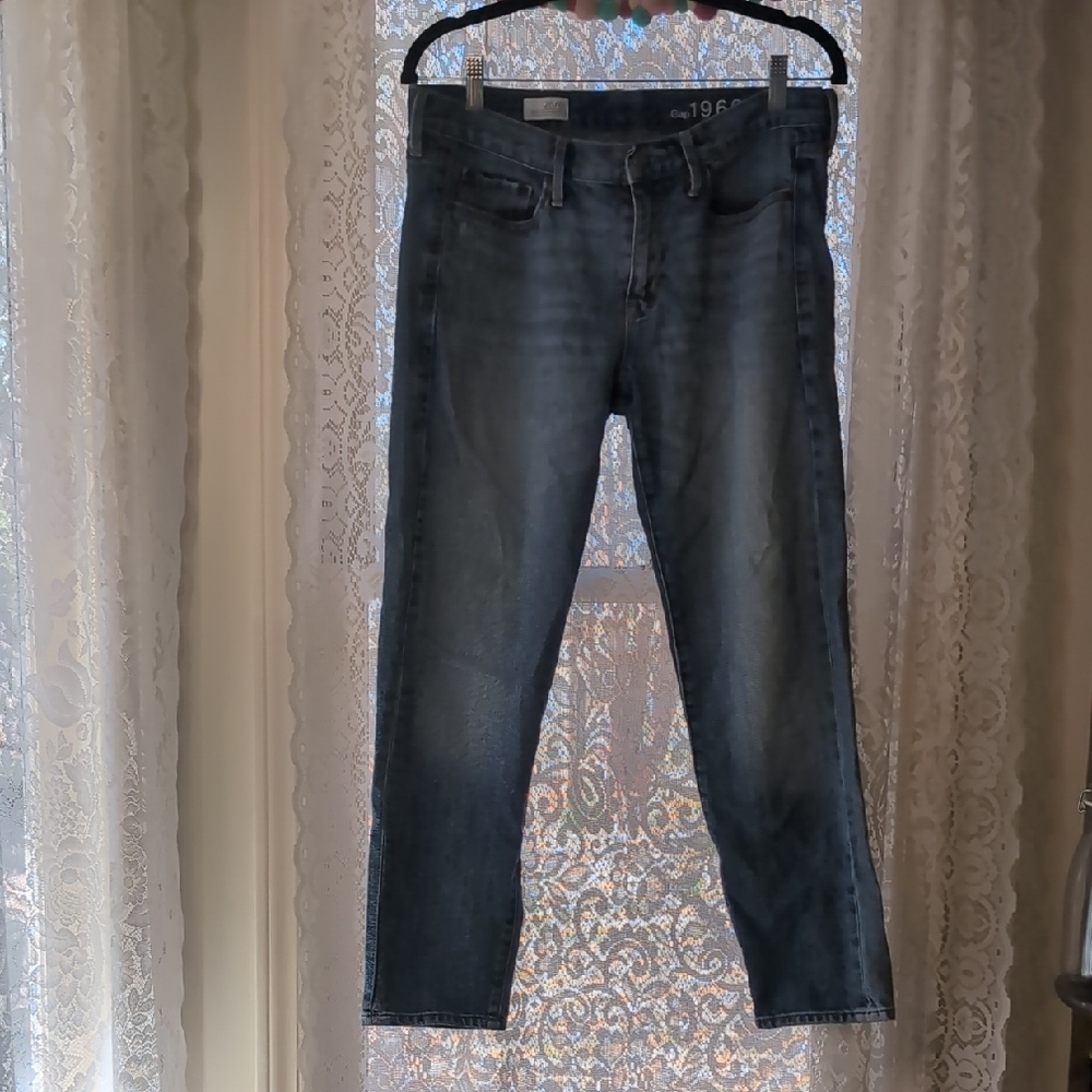 Gap Distressed Sexy Boyfriend Jeans